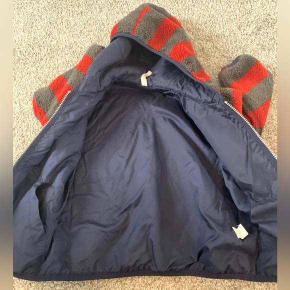 Hanna Andersson 100 Reversible Red Gray Blue Fuzzy Coat Jacket - Picture 10 of 11